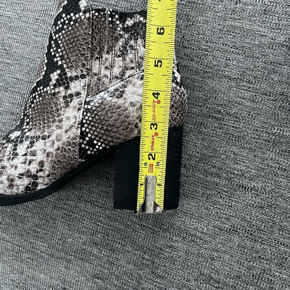 BLONDO ‘Noa’ Waterproof Ankle Boot Women’s Size 10 - Picture 7 of 11